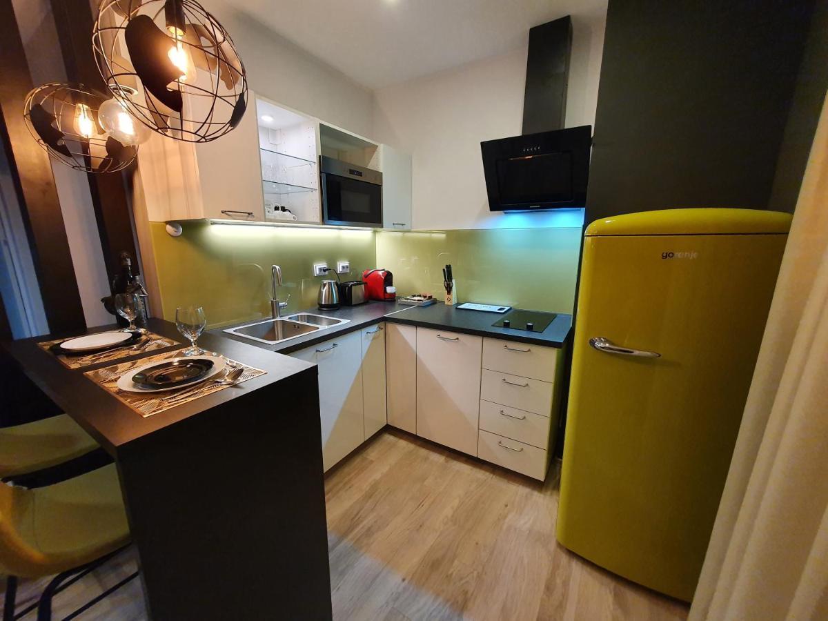 Matteo Apartment Iasi Extérieur photo